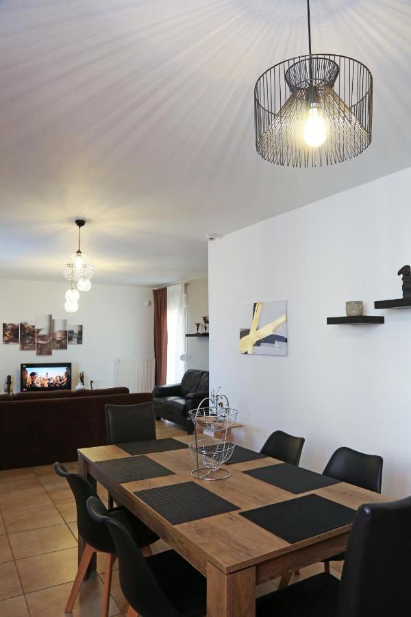 Apartament Nenas House Nea Iraklitsa Zewnętrze zdjęcie