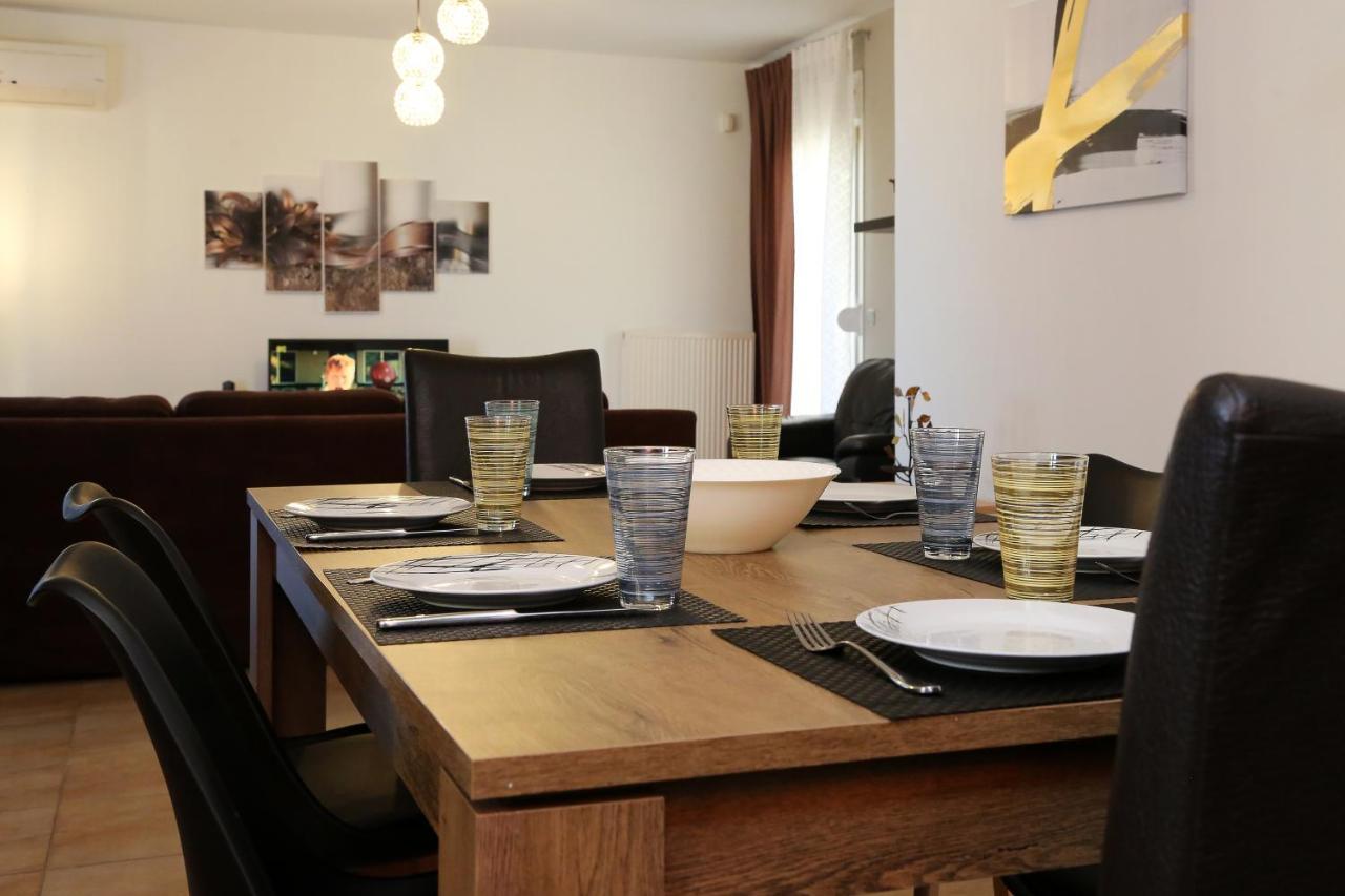 Apartament Nenas House Nea Iraklitsa Zewnętrze zdjęcie